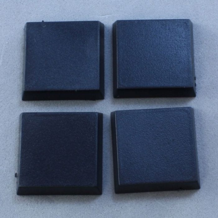 Reaper Miniatures 20mm Square Base (25) - Lost City Toys